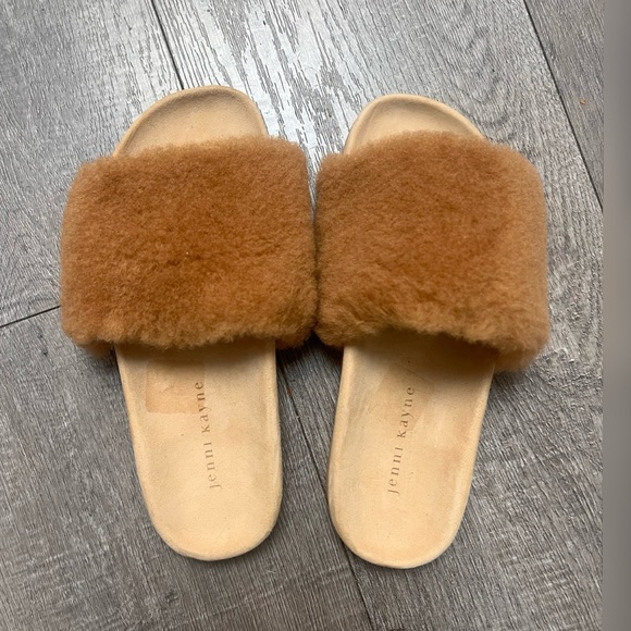 Jenni Kayne Shearling Slide Sandals Natural Size 6 $325 LIKE NEW - Picture 2 of 8